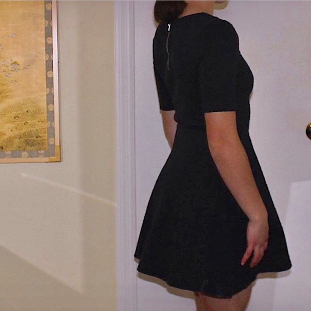Short sleeve dress